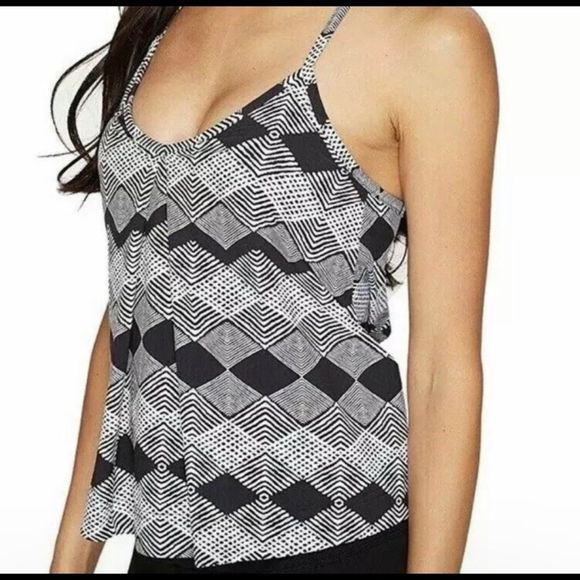 Lucy Unhindered Tank Built in Support Athletic Size L Y - Picture 2 of 4